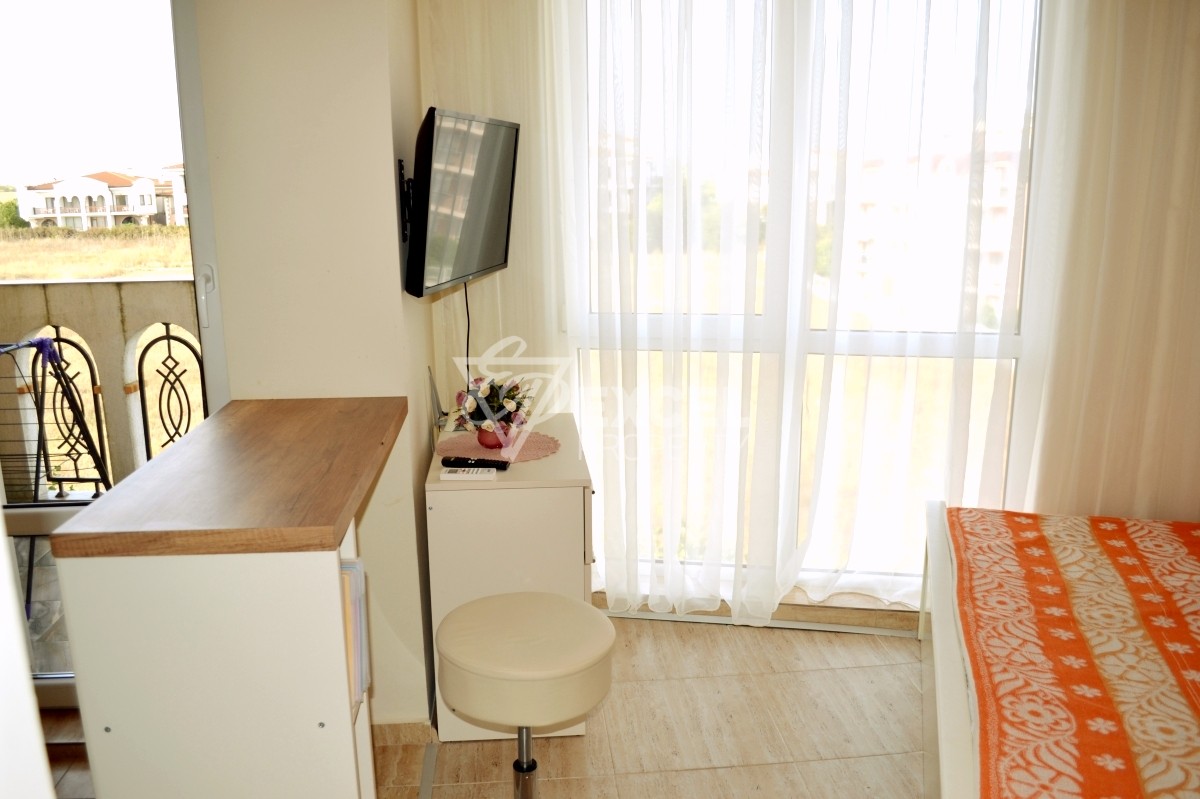 Уютно студио с мебели- Равда