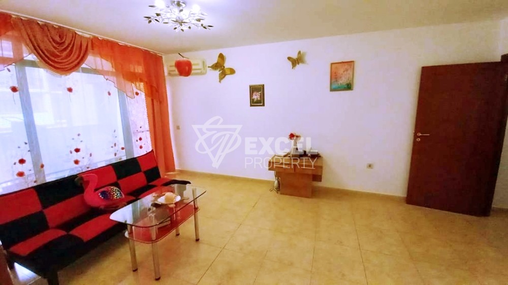 Тристаен обзавден имот-Етъра, Свети Влас