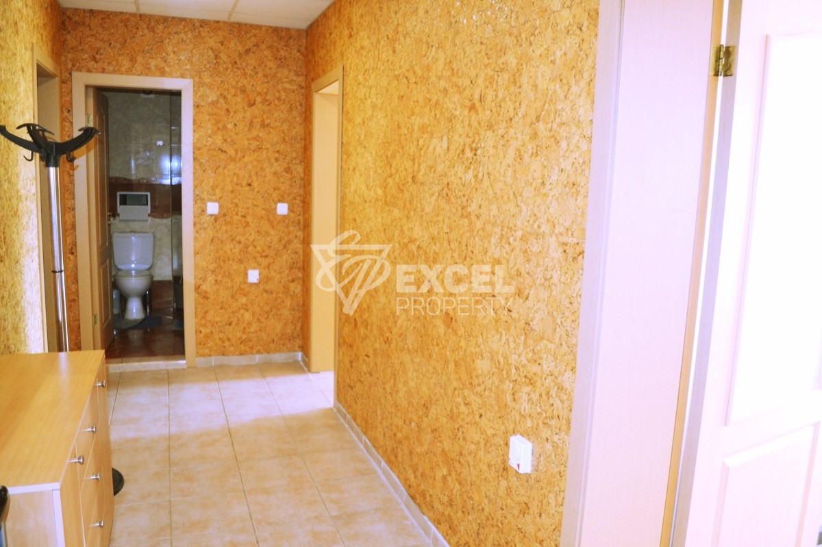 Месамбрия Форт комплекс,  Елените- тристаен имот с гледка море