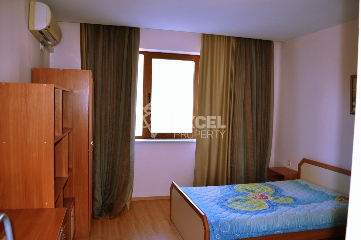 Месамбрия Форт комплекс,  Елените- тристаен имот с гледка море