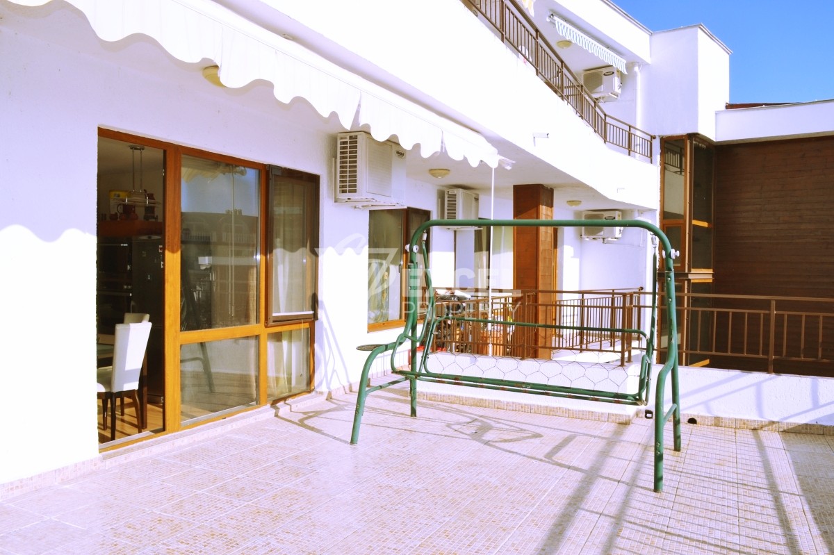 Месамбрия Форт комплекс,  Елените- тристаен имот с гледка море