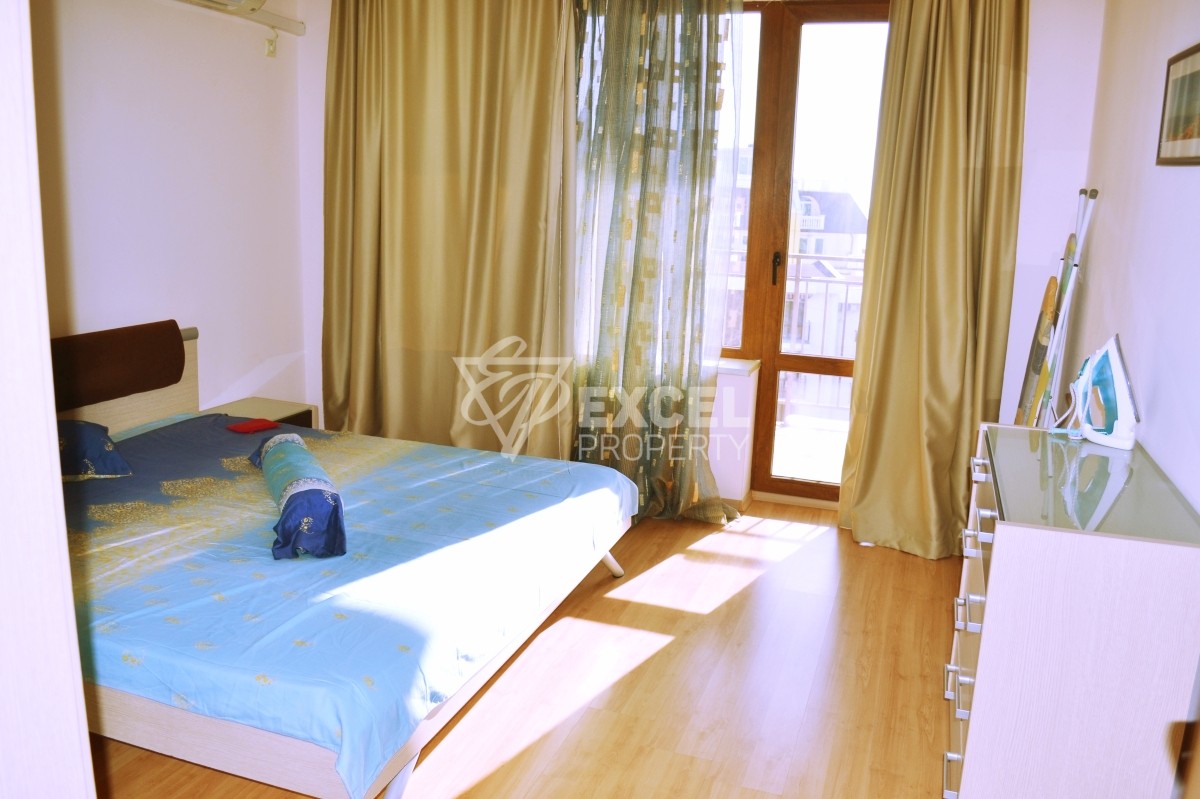 Месамбрия Форт комплекс,  Елените- тристаен имот с гледка море