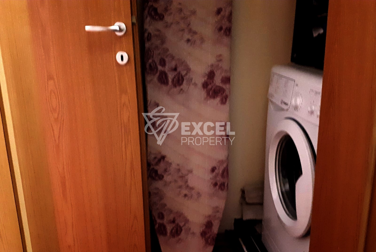 Едностаен имот в комплекс Райска Градина - Свети Влас, първа линия