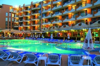 Двустаен имот с гледка басейн, комплекс Гренада -Слънчев Бряг