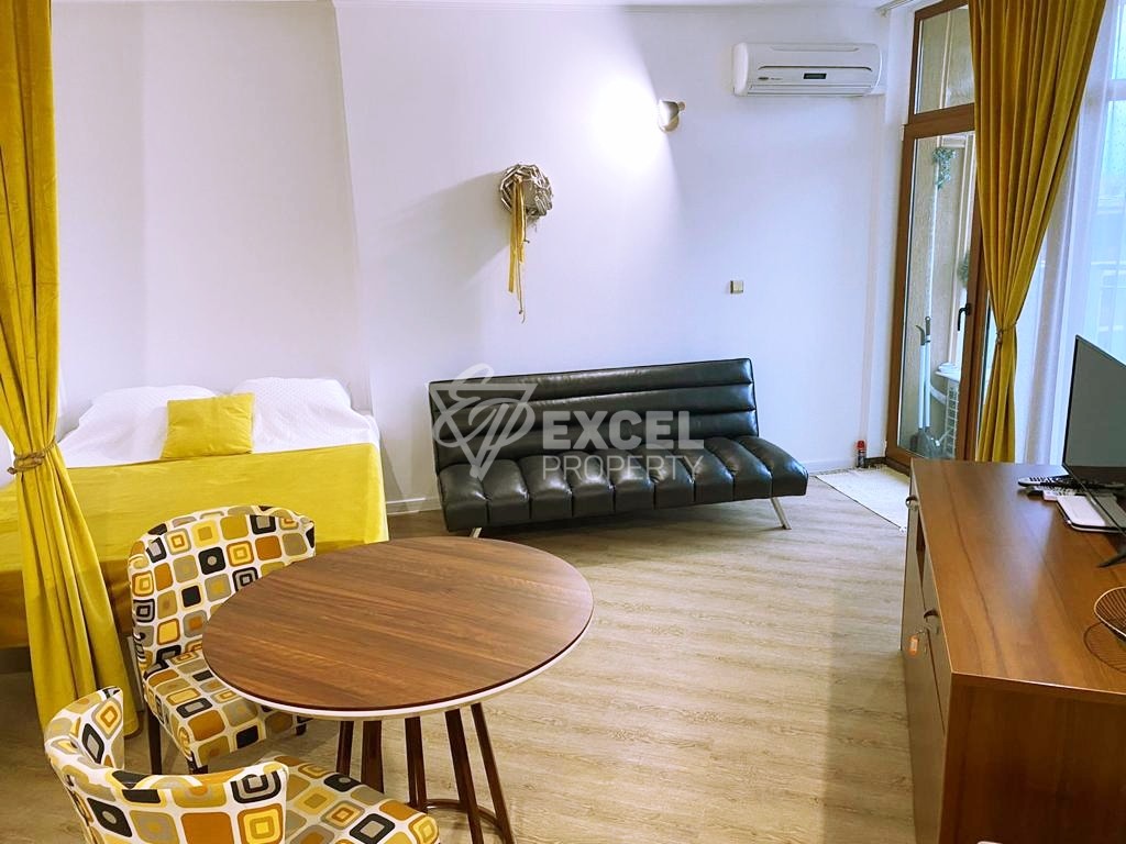 Двустаен имот с гледка басейн, комплекс Гренада -Слънчев Бряг