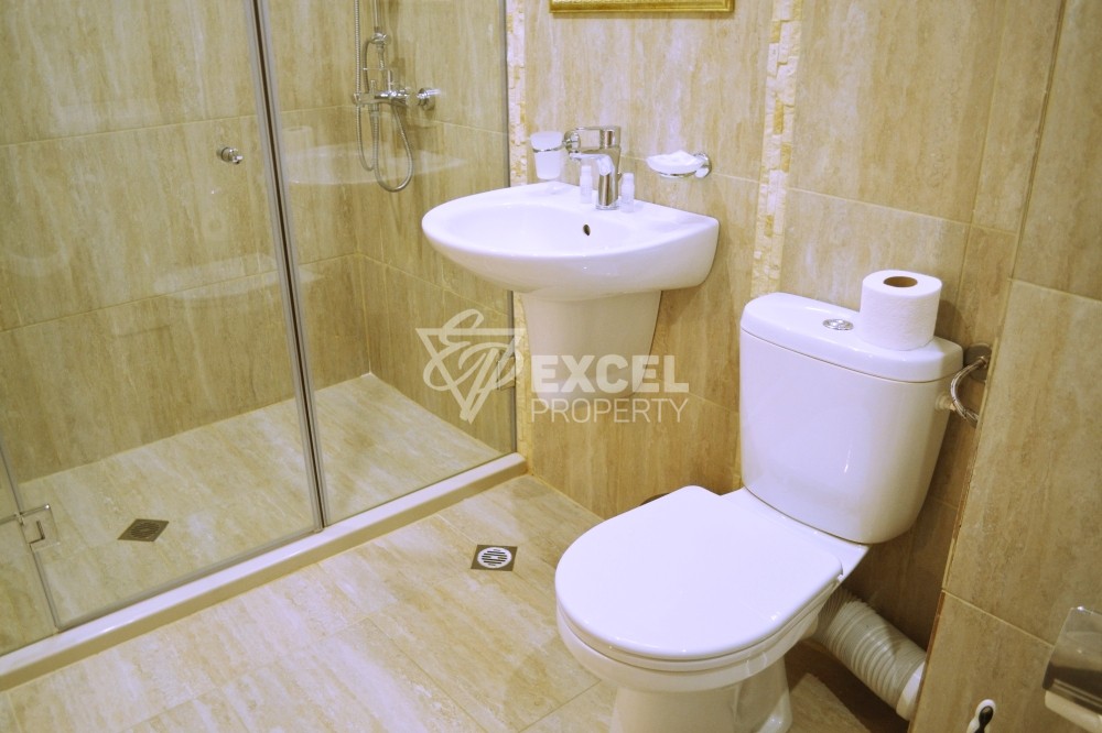 Тристаен стилен имот- в Изида Палас 2 комплекс Слънчев Бряг