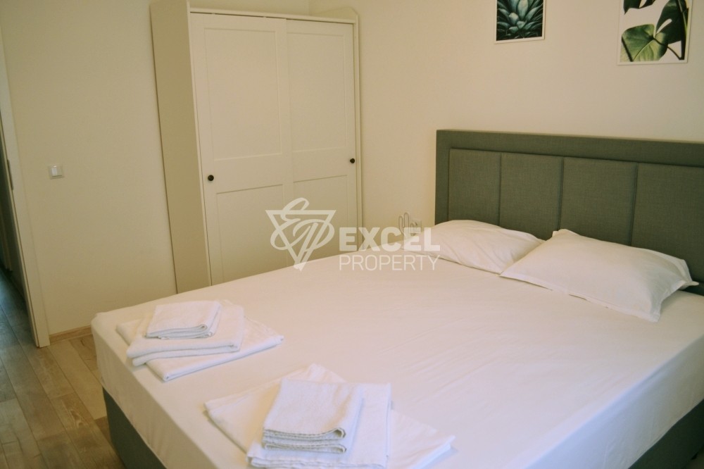 Тристаен стилен имот- в Изида Палас 2 комплекс Слънчев Бряг