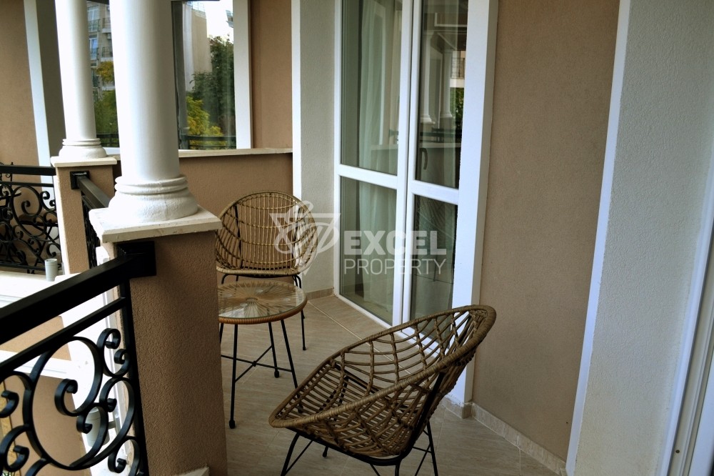 Тристаен стилен имот- в Изида Палас 2 комплекс Слънчев Бряг