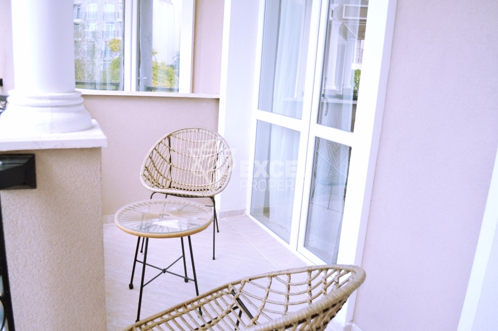 Тристаен стилен имот- в Изида Палас 2 комплекс Слънчев Бряг