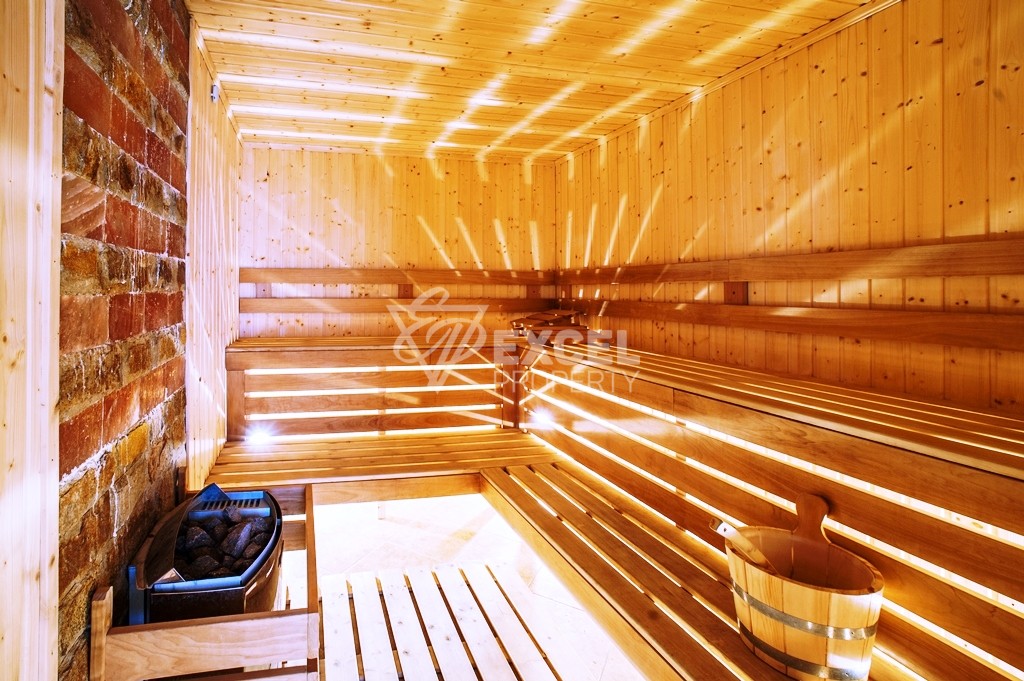 Тристаен стилен имот- в Изида Палас 2 комплекс Слънчев Бряг