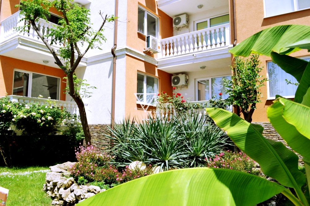 Двустаен имот в района на Какао Бийч, Слънчев Бряг