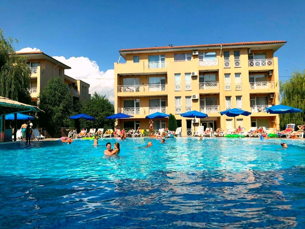 Бюджетно студио на партера- комплекс Съни Дей 6