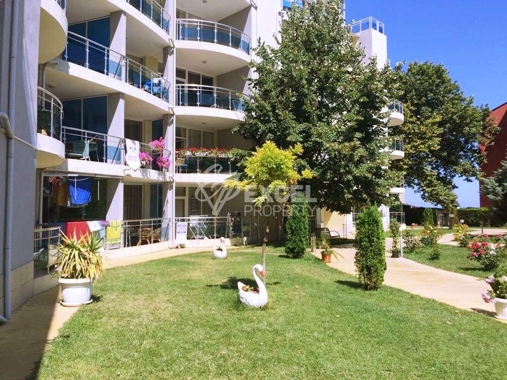 Тристаен имот в Равда-комплекс Оазис, частично гледка море