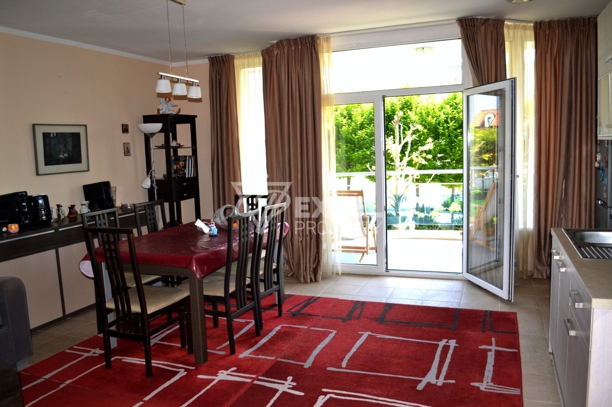 Тристаен имот в Равда-комплекс Оазис, частично гледка море