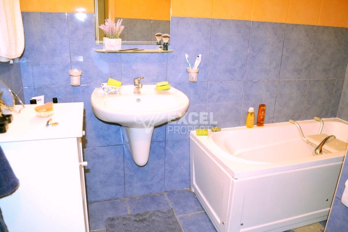 Тристаен имот в Равда-комплекс Оазис, частично гледка море