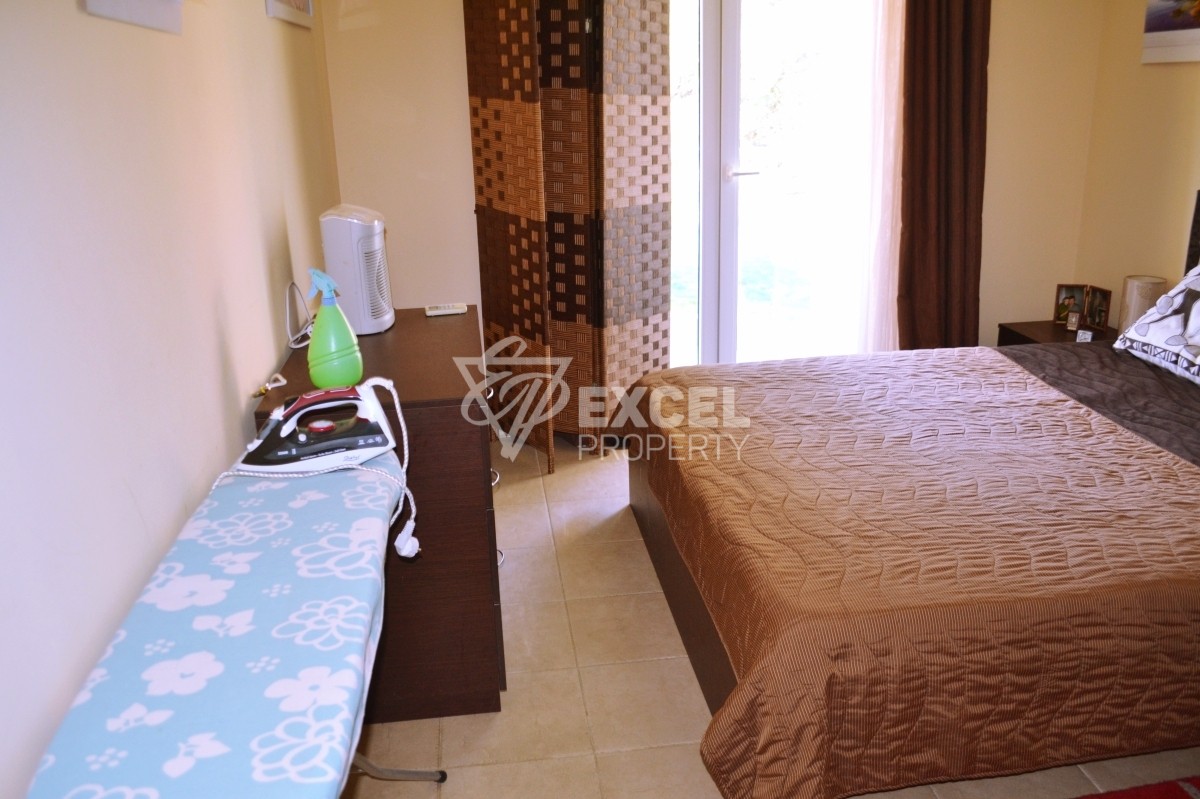 Тристаен имот в Равда-комплекс Оазис, частично гледка море