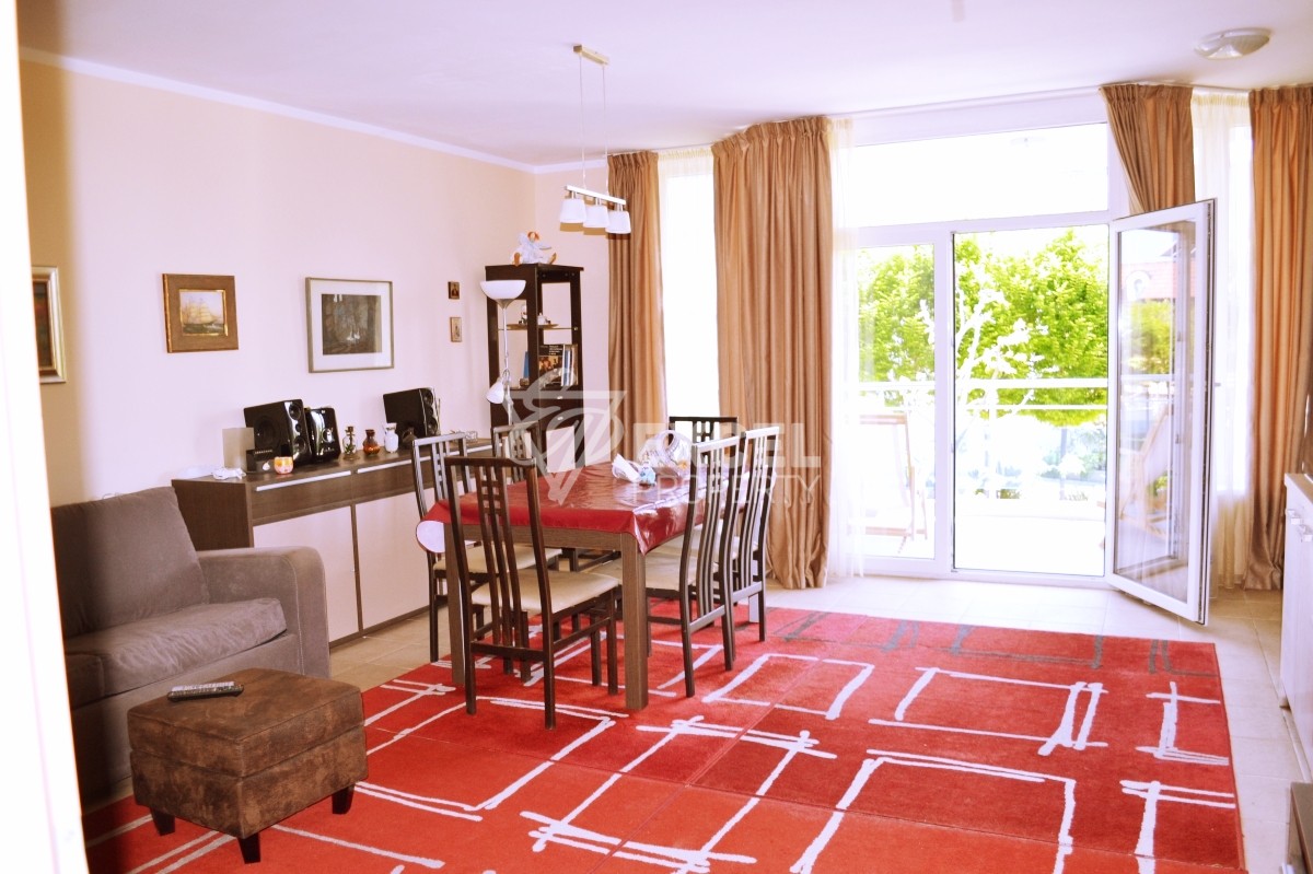 Тристаен имот в Равда-комплекс Оазис, частично гледка море